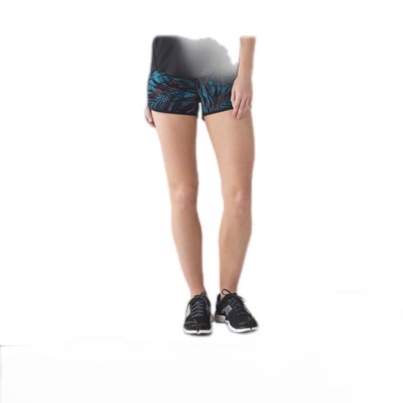 Lululemon Speed Short Palm Lace Tofino Teal Multi Black Size 8 - Picture 9 of 12